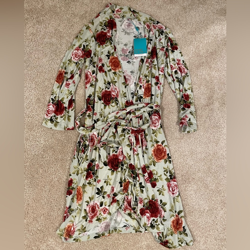 Posh peanut new with tags women’s robe - Lizzie